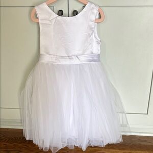 Elegant White Sleeveless Tulle Dress flower girl